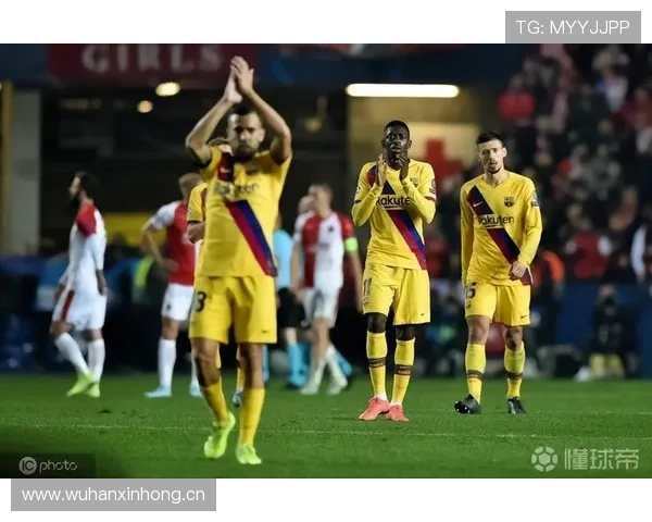 巴萨财政问题持续发酵，对俱乐部稳定发展与联赛竞争力造成实际影响