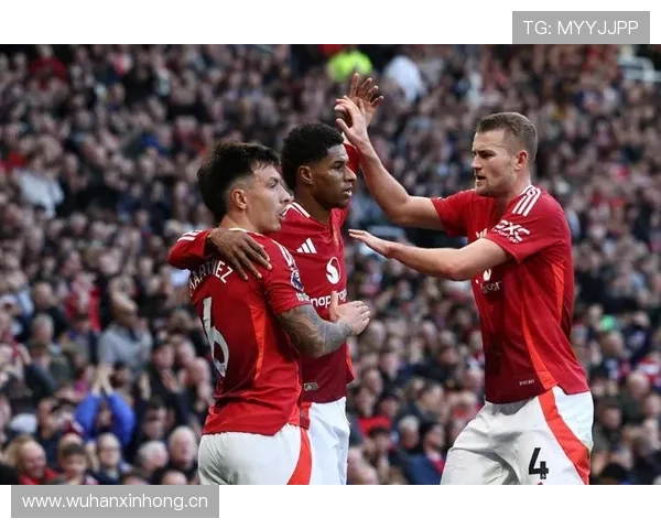 曼联爆冷负于英乙球队,防守漏洞与战术混乱问题显现,争冠形势面临严峻考验 曼联爆冷负于英乙球队,防守漏洞与战术混乱问题显现,争冠形势面临严峻考验