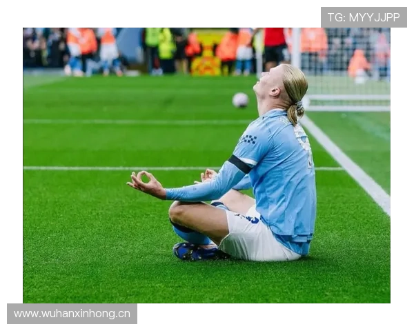 在曼城战术下坎塞洛与哈兰德推动多点协同趋势