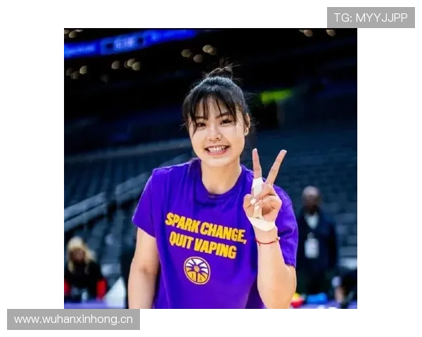 李月汝买菜都挑进口水果，跟咱们平时真是两个世界啊